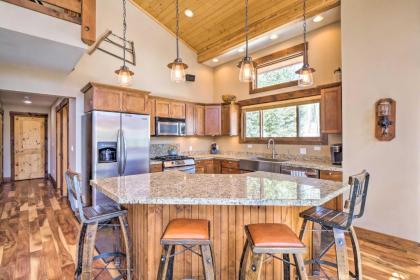 Rustic Mountain Sanctuary on 2 and Acres with Deck! - image 11