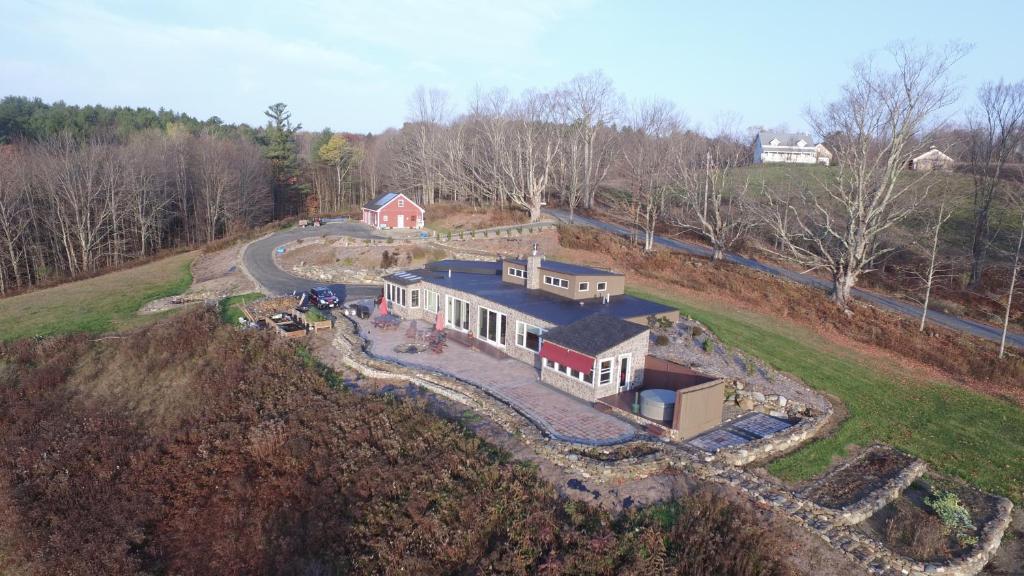 13 Hills Bed & Breakfast - main image