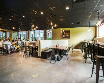 Best Western Premier Alton-St Louis - image 3