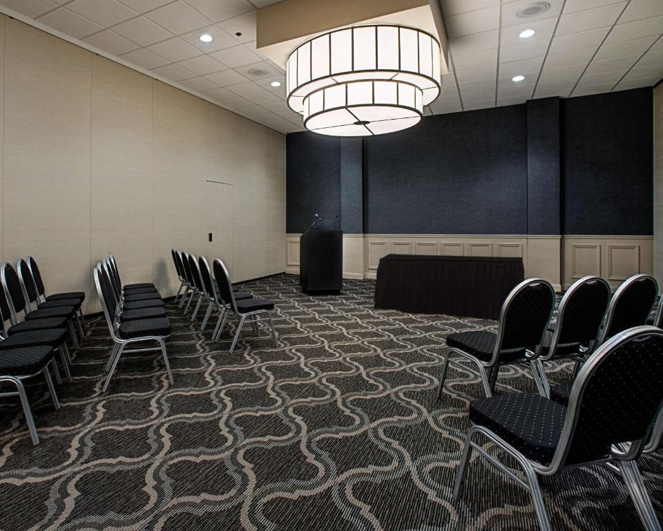 Best Western Premier Alton-St Louis - image 7