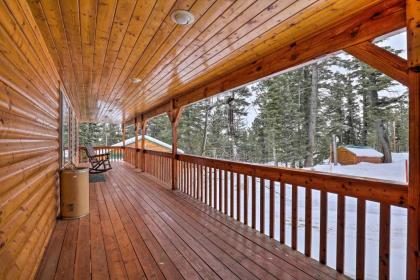 Bright and Cozy Duck Creek Cabin By Top Attractions! - image 8