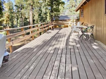 Whispering Pines Getaway - image 15
