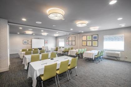 Holiday Inn Express Hotel & Suites Altoona-Des Moines an IHG Hotel - image 14