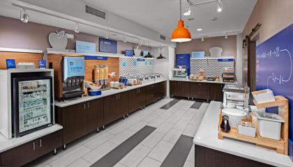 Holiday Inn Express Hotel & Suites Altoona-Des Moines an IHG Hotel - image 18