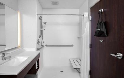 Holiday Inn Express Hotel & Suites Altoona-Des Moines an IHG Hotel - image 21