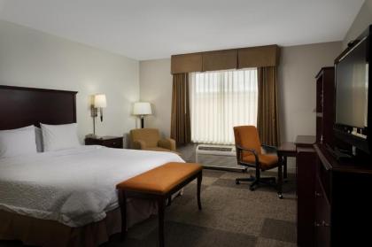 Hampton Inn & Suites Altus - image 11