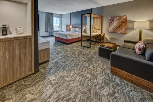 SpringHill Suites by Marriott Amarillo - image 2