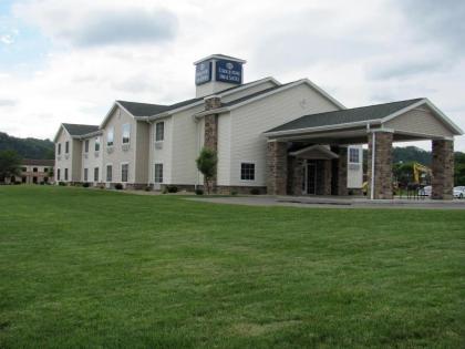 Cobblestone Inn  Suites   Ambridge Pennsylvania