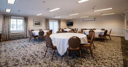 Best Western Plus University Park Inn & Suites - image 13