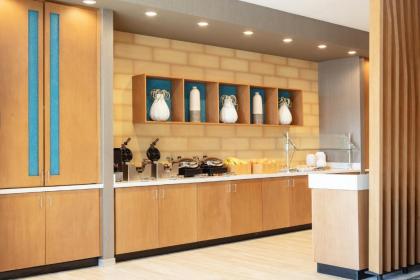 SpringHill Suites by Marriott Ames - image 10
