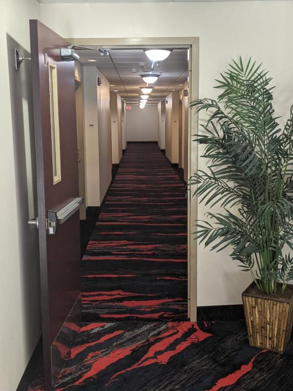 Heritage Inn and Suites - main image
