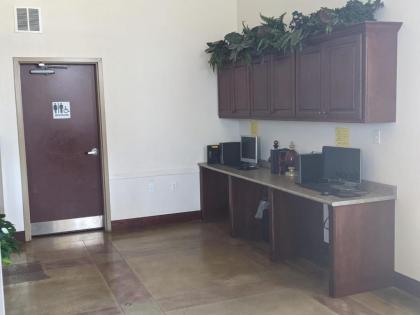 Heritage Inn and Suites - image 13