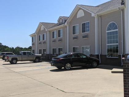 Heritage Inn and Suites - image 9