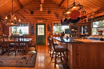 Anaconda Cabin with Fire Pit Walk to Georgetown Lake - image 4