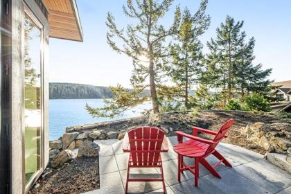 Kingfisher Cove Hideaway - image 15