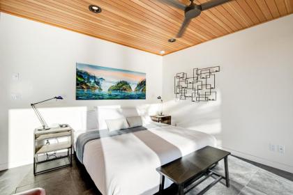 Kingfisher Cove Hideaway - image 9