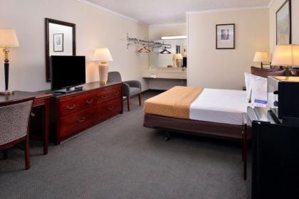 Castle Inn & Suites Anadarko - image 14