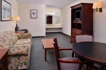 Castle Inn & Suites Anadarko - image 15