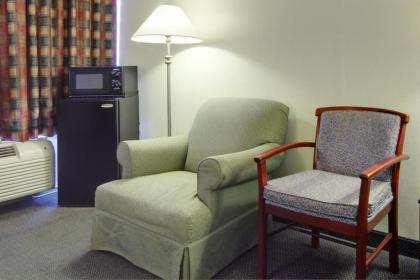 Castle Inn & Suites Anadarko - image 2