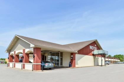 Castle Inn & Suites Anadarko - image 9