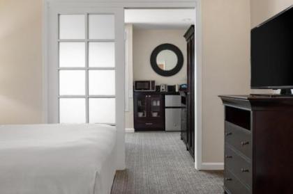 Peacock Suites - image 31