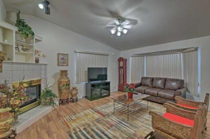 Quaint Ranch Home with Yard in midtown Anchorage
