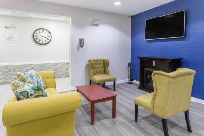 Baymont by Wyndham Anderson - image 9