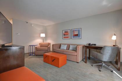 Hampton Inn Anderson - image 11