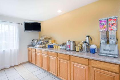 Days Inn by Wyndham Andover - image 11