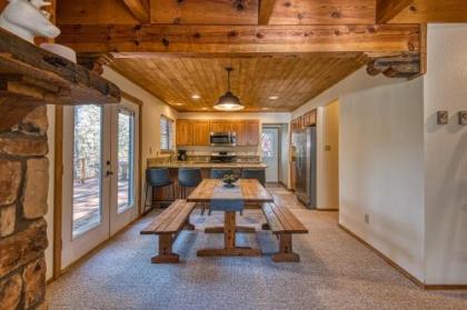 Tschirtart Cabin - 4 Bed 2 Bath Vacation home in Angel Fire