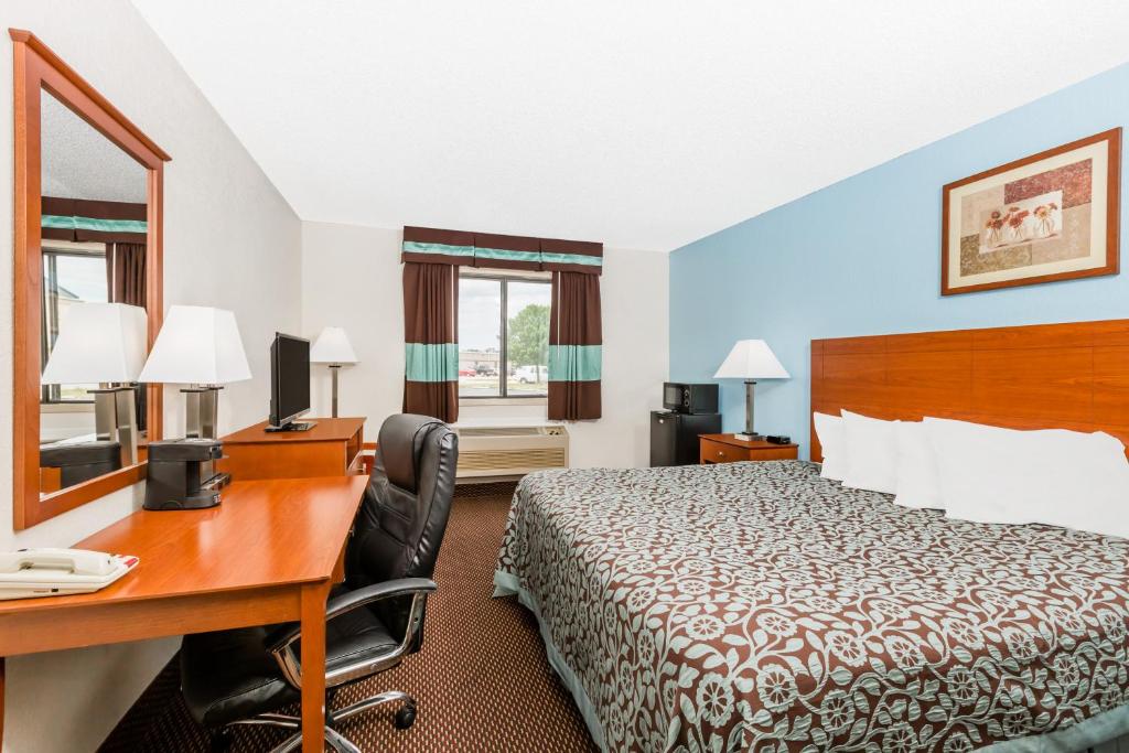 Days Inn by Wyndham Ankeny - Des Moines - image 6