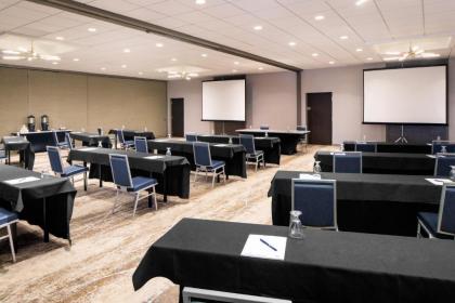 DoubleTree by Hilton Ann Arbor MI - image 9