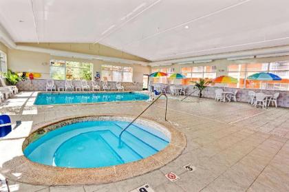 Days Inn by Wyndham Ann Arbor - image 12
