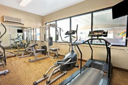 Days Inn by Wyndham Ann Arbor - image 6