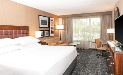 Sheraton Ann Arbor Hotel - image 12