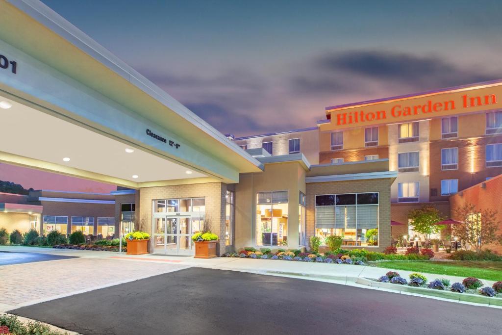 Hilton Garden Inn Ann Arbor - image 4