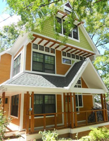 Baxter House Bed  Breakfast and Apartment