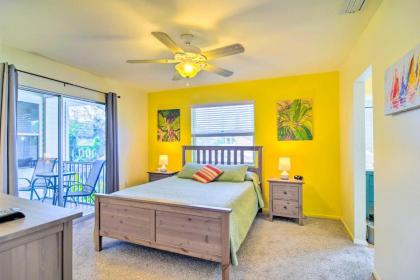 Vibrant Island Home with Pool 1 Block to Beach - image 16