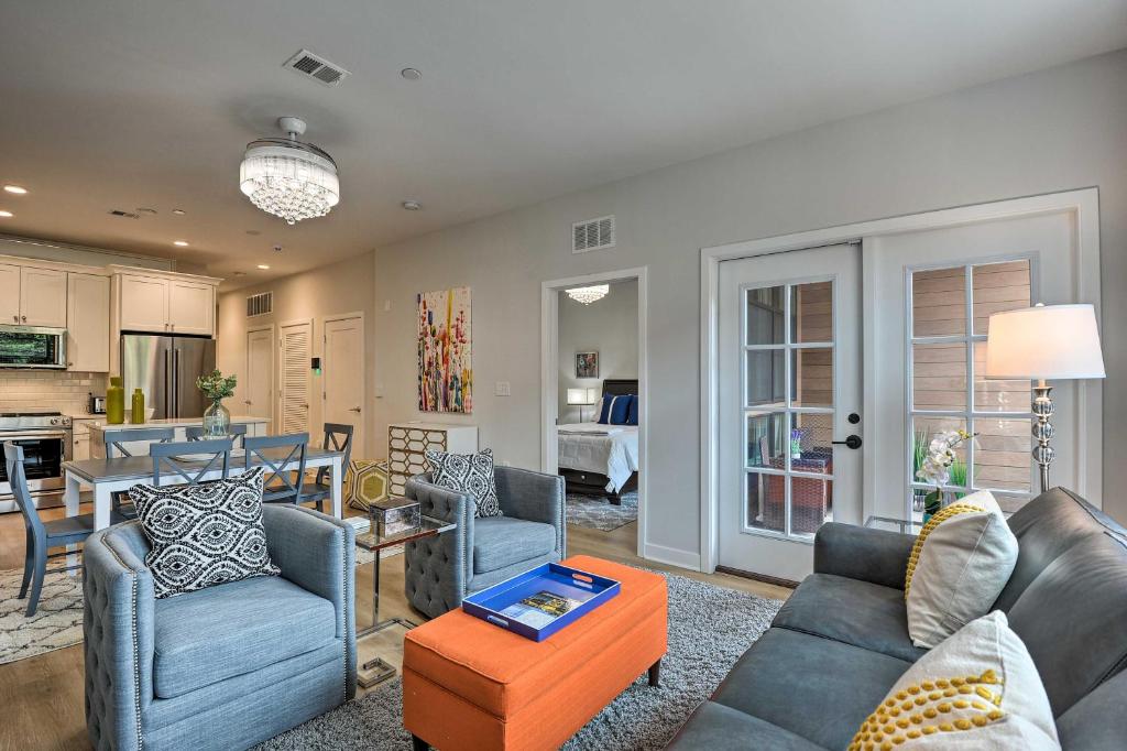 Chic Condo with Balcony 1Mi to Annapolis Harbor - main image