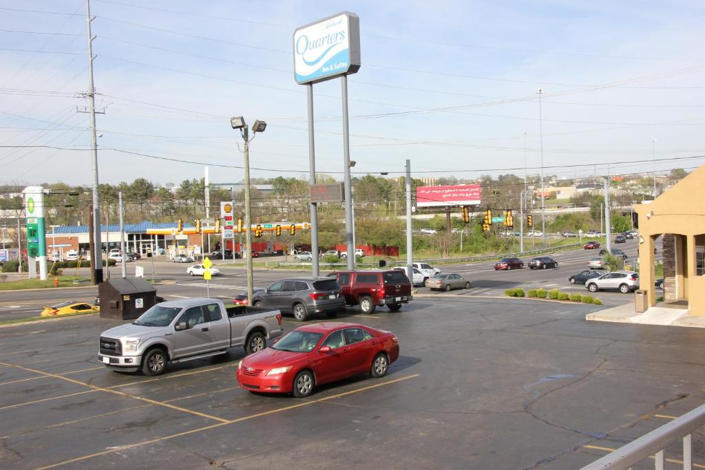 Quarters Inn & Suites - main image