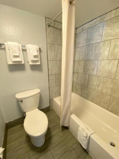 Quarters Inn & Suites - image 17