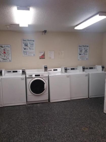 InTown Suites Extended Stay Nashville TN Murfreesboro Pike - image 3