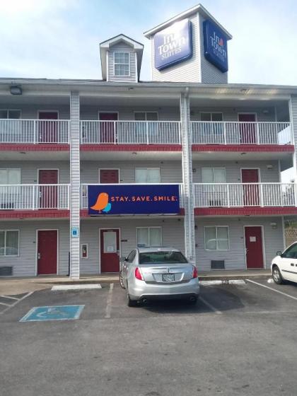 InTown Suites Extended Stay Nashville TN Murfreesboro Pike - image 4