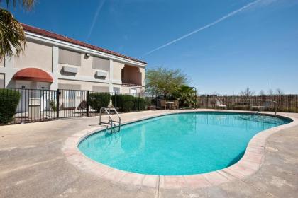 Motel 6-Apache Junction AZ - image 3