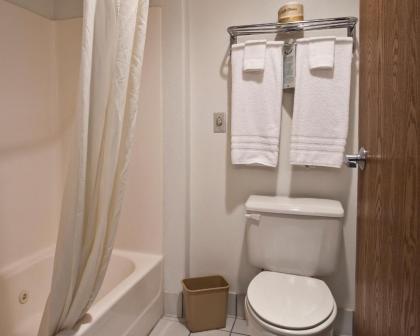 Motel 6-Apache Junction AZ - image 4