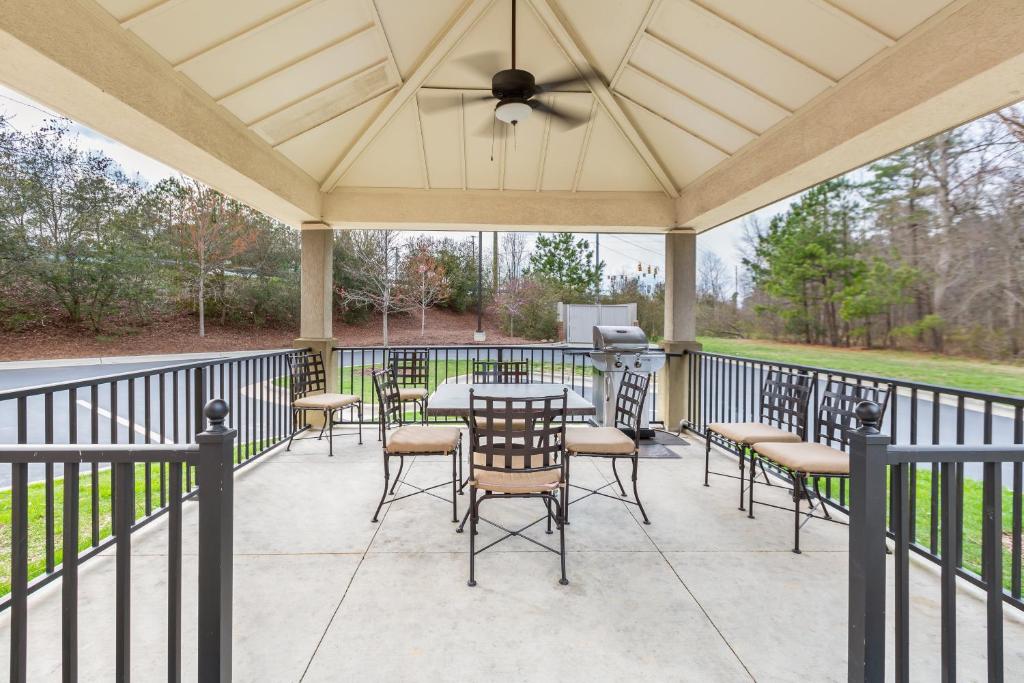 Candlewood Suites Apex Raleigh Area an IHG Hotel - image 3