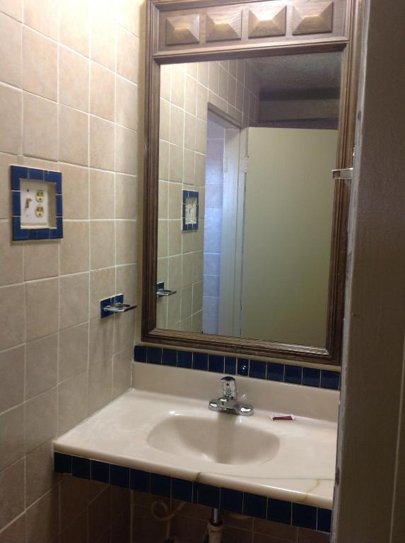 Apple Valley Motel - image 7