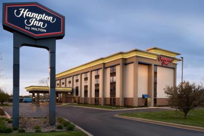Hampton Inn Appleton-Fox River Mall Area - image 11