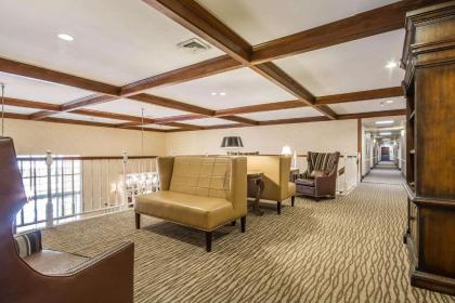 Comfort Suites Appleton Airport - image 13