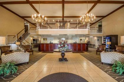 Comfort Suites Appleton Airport - image 7